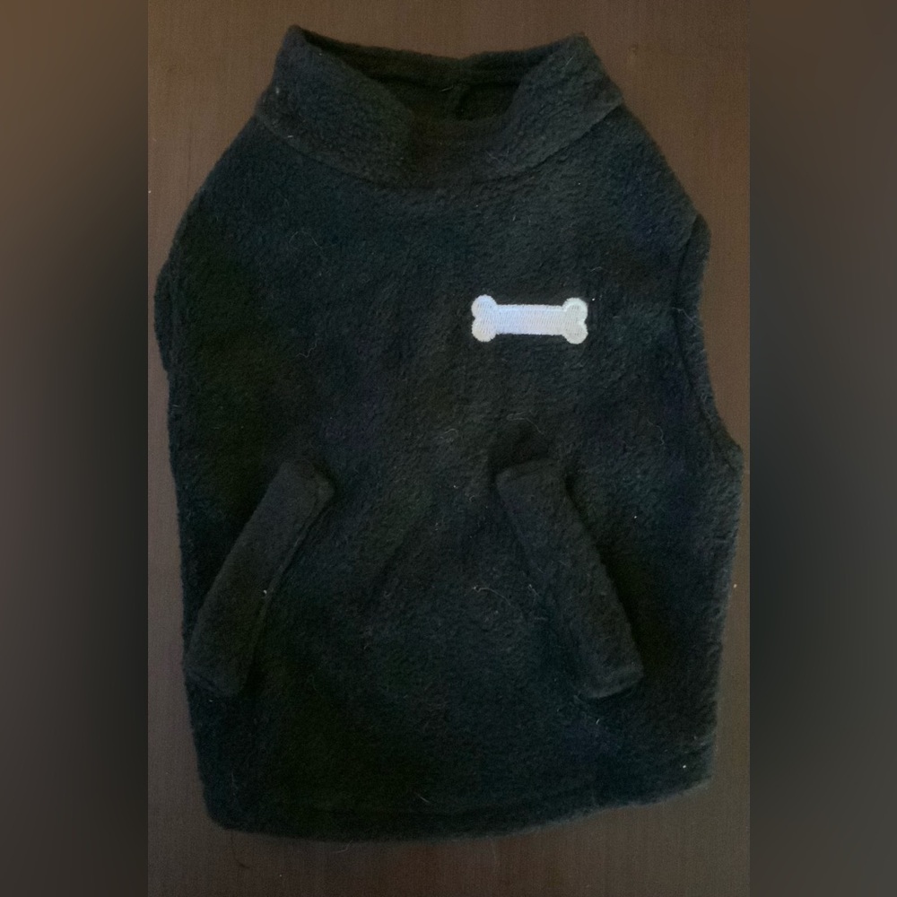 Black fleece dog vest